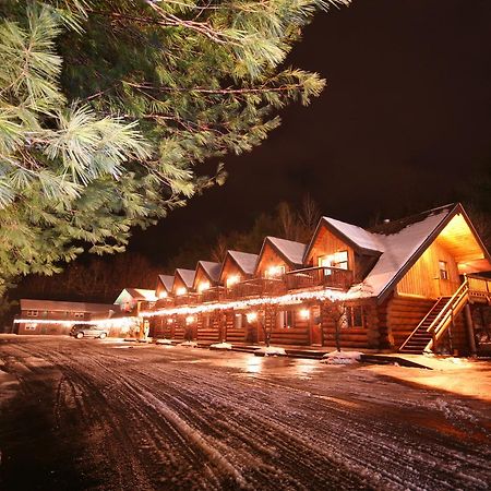 Nootka Lodge Woodsville Bagian luar foto