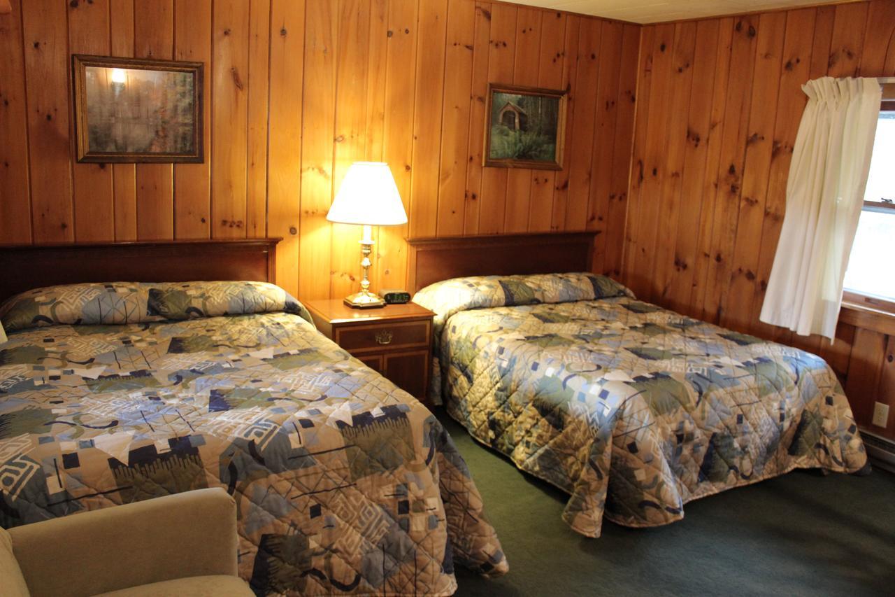 Nootka Lodge Woodsville Bagian luar foto