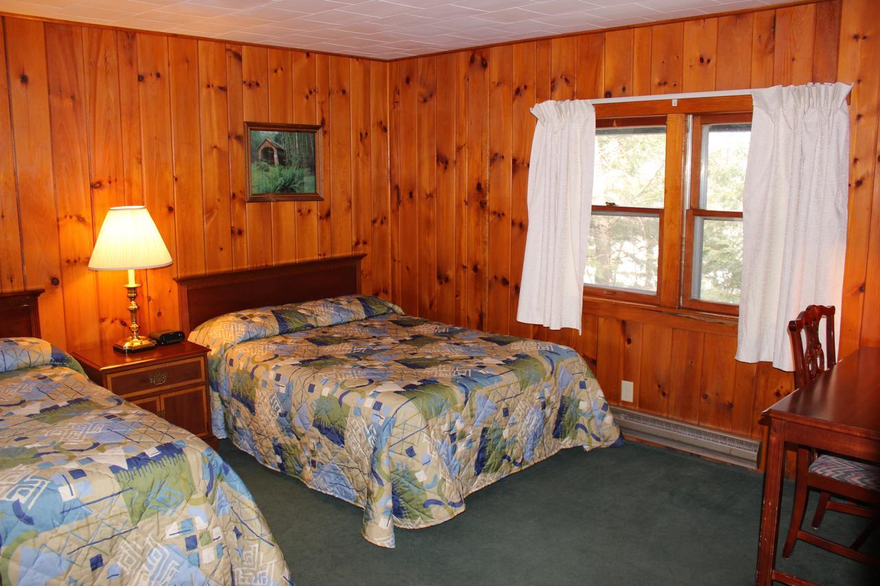 Nootka Lodge Woodsville Bagian luar foto