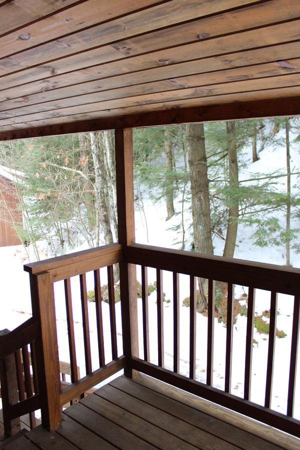 Nootka Lodge Woodsville Bagian luar foto