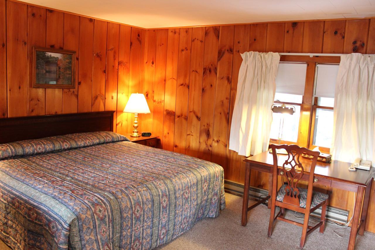 Nootka Lodge Woodsville Bagian luar foto