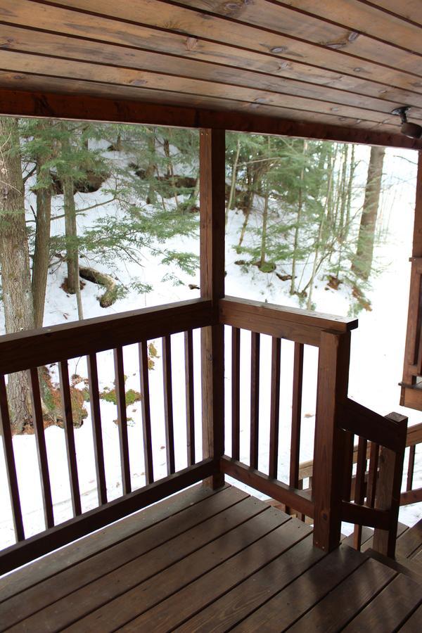 Nootka Lodge Woodsville Bagian luar foto